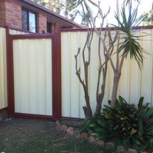 Best fence builder contractor Sydney, NSW